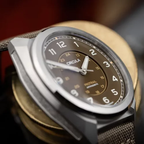 Montre Circula Watches pour homme de couleur argent avec bracelet en cuir ProTrail - Umbra 40MM Automatic