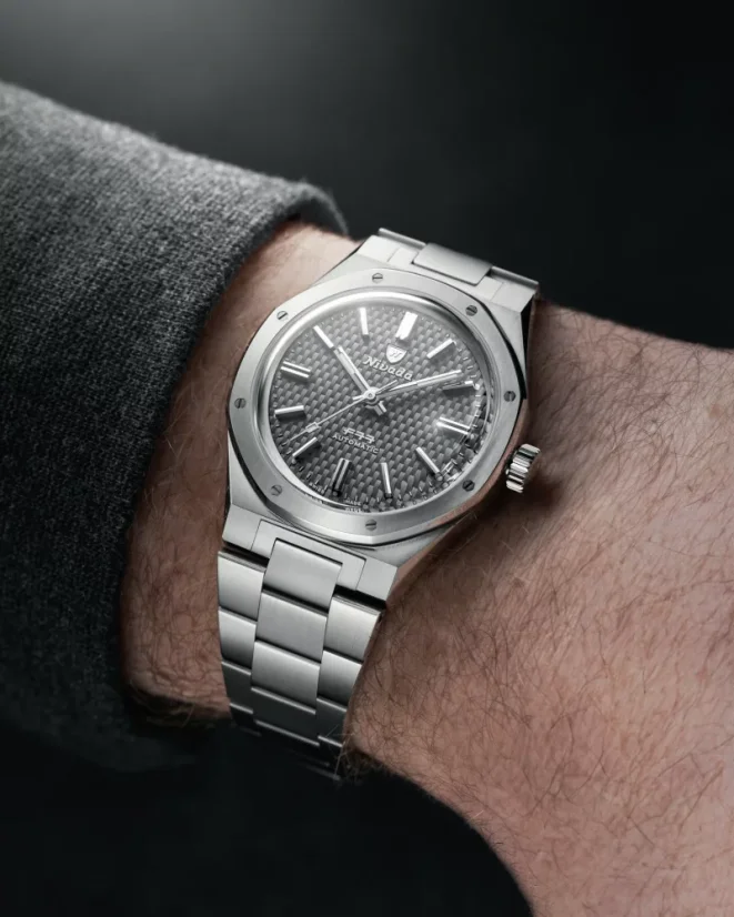 Men's silver Nivada Grenchen watch with steel strap F77 TITANIUM ANTHRACITE 68006A77 37MM Automatic