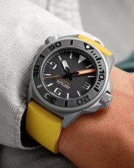 Stříbrné pánské hodinky Undone s gumovým páskem Aquadeep - Signal Yellow 43MM Automatic