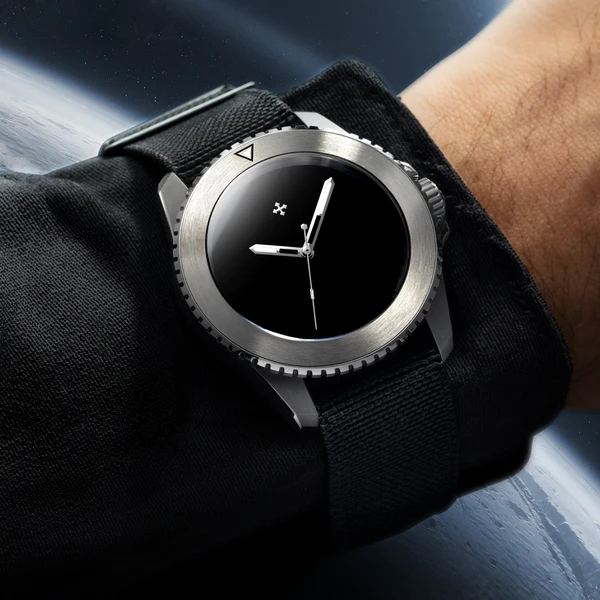 Stříbrné pánské hodinky Venezianico s nylonovým páskem Nereide Ultrablack 3921510 42MM Automatic