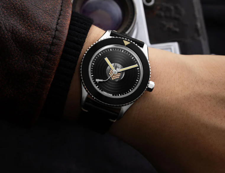 Stříbrné pánské hodinky Undone s koženým páskem Legends of Rock | The Beatles 40MM Automatic