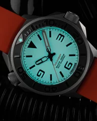 Zilverkleurig herenhorloge van Undone Watches met een rubberen band AquaLume Orange 43MM Automatic
