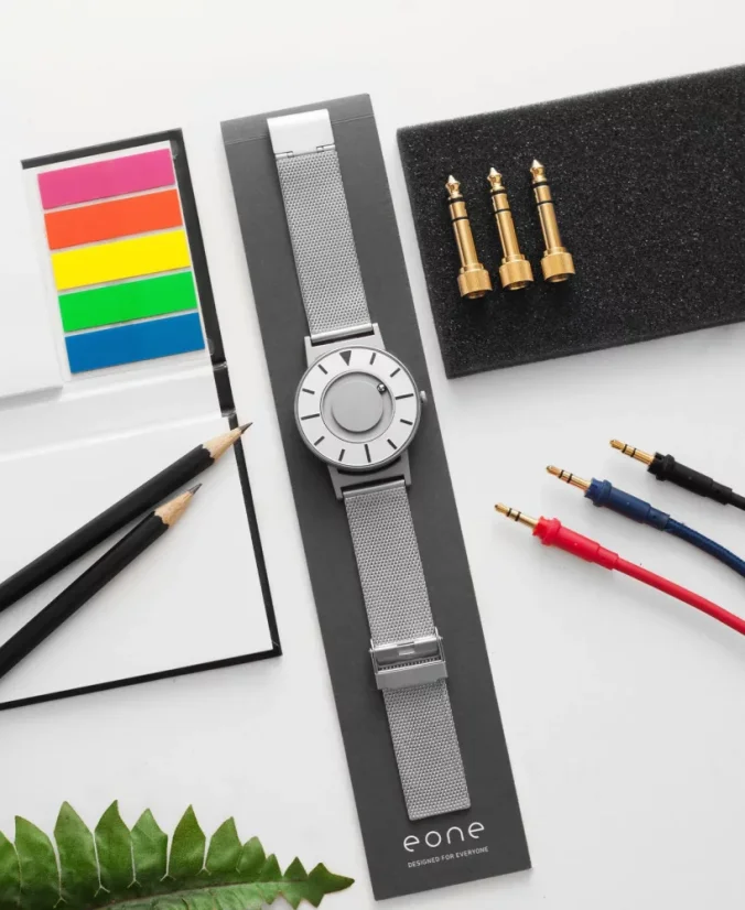 Muški srebrni sat Eone s čeličnim remenom Bradley Mesh - Silver 40MM