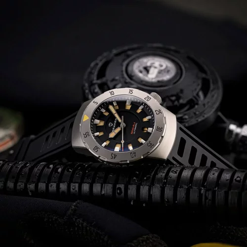Reloj Draken plateado para hombre con correa de acero Benguela – Black ETA 2824-2 Steel 43MM Automatic