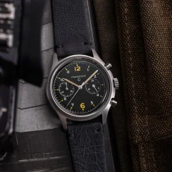 Stříbrné pánské hodinky Praesidus s koženým páskem PAC-76 Black Leather 38MM