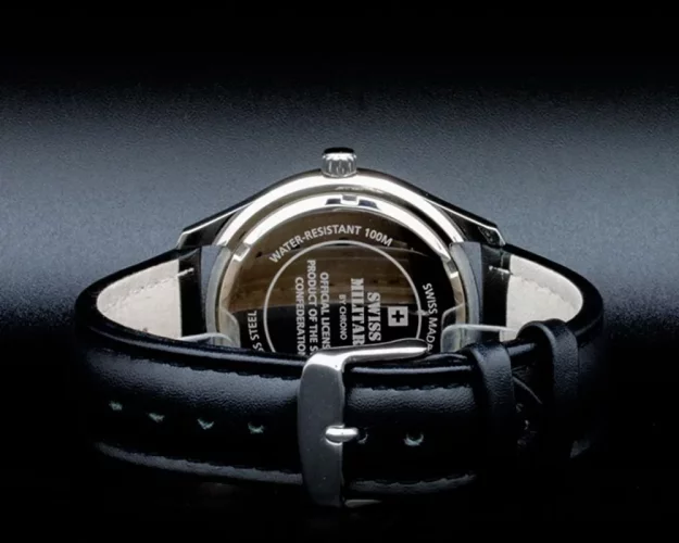 Męski srebrny zegarek Swiss Military Hanowa ze skórzanym paskiem SM34027.05 44MM