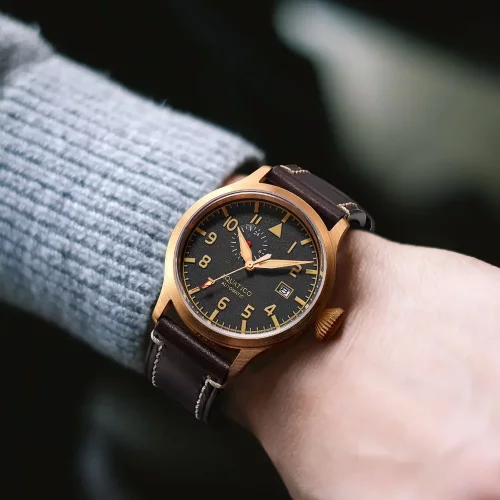 Χρυσό ρολόι Aquatico Watches για άντρες με δερμάτινη ζώνη Big Pilot Black Automatic 43MM