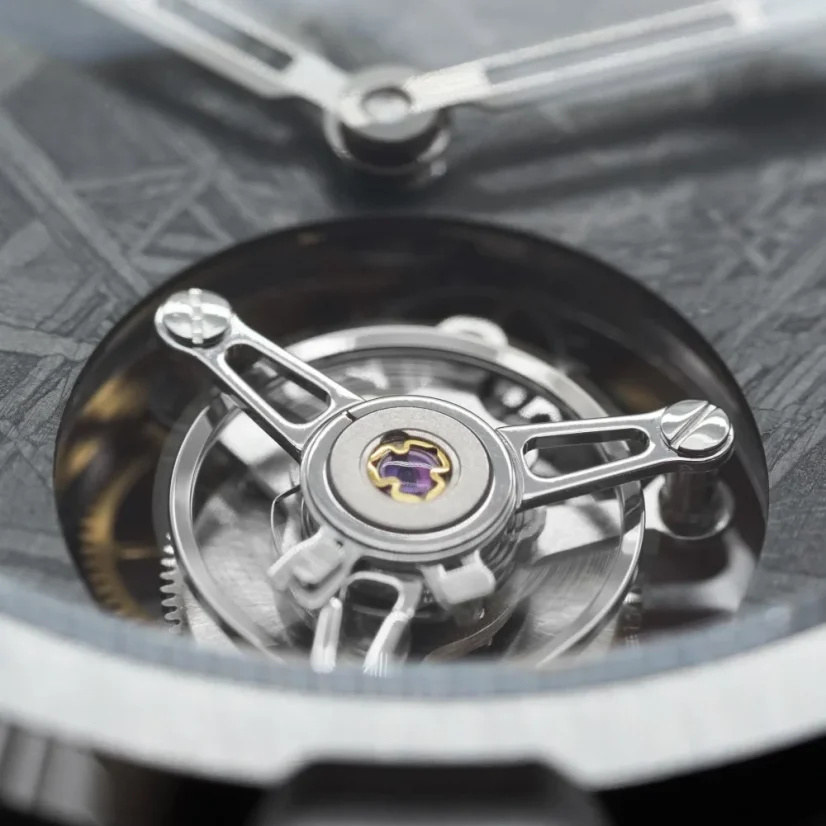 Silberne Herrenuhr Aisiondesign Watches mit Stahlband Tourbillon - Meteorite Dial Gunmetal 41MM