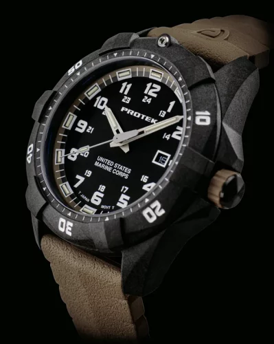 Zwart herenhorloge van ProTek Watches met een rubberen band Official USMC Series 1016D 42MM