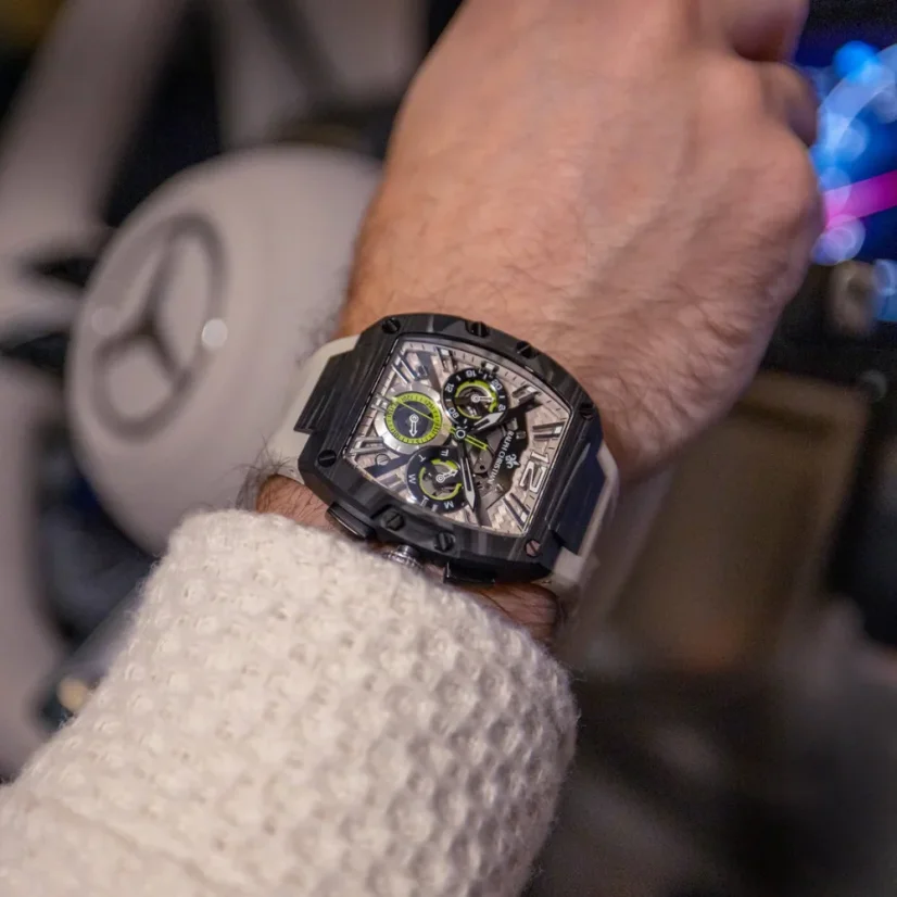 Men's black Ralph Christian watch with a rubber band The Intrepid Sport Carbon Fiber - Ivory Slate 42,5MM