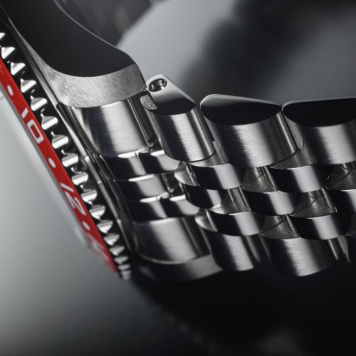 Strieborné pánske hodinky Davosa s oceľovým pásikom Ternos Ceramic GMT - Blue/Red Automatic 40MM