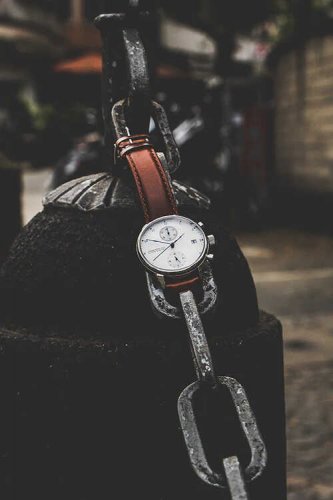 Ασημένιο ρολόι About Vintage για άντρες με ζώνη από γνήσιο δέρμα Chronograph Steel / White 1815 41MM