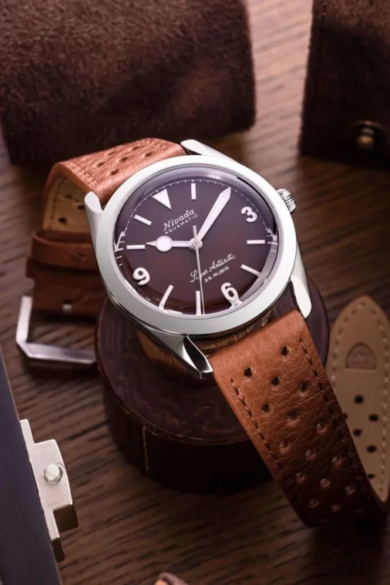 Men's silver Nivada Grenchen watch with leather strap Super Antarctic 32040A23 3.6.9 Brown No Vintage Effect 38MM Automatic