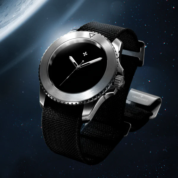 Stříbrné pánské hodinky Venezianico s nylonovým páskem Nereide Ultrablack 3921510 42MM Automatic