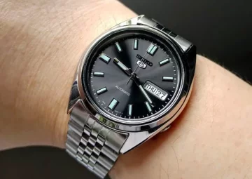 Faits intéressants sur le modèle de montre Seiko 5 snxs79