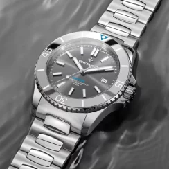 Srebrny męski zegarek Venezianico ze stalowym paskiem Nereide Tungsteno 4521502C 42MM Automatic