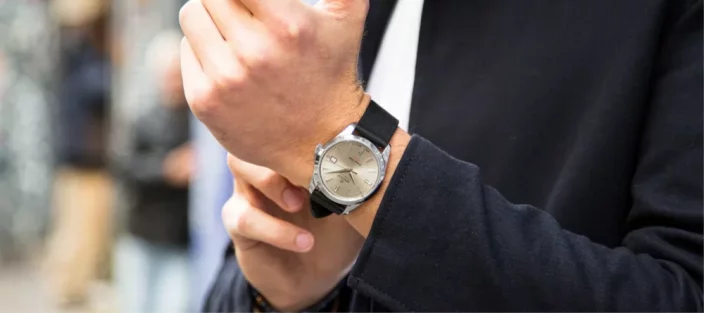 Montre Milus Watches pour homme de couleur argent avec bracelet en cuir Snow Star Sky Silver 39MM Automatic