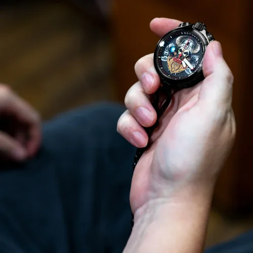 Černé pánské hodinky Bomberg s gumovým páskem VIKING Red 45MM