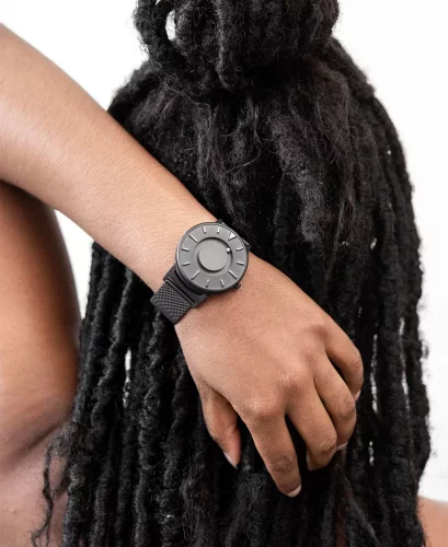 Μαύρο ρολόι Eone για άντρες με ιμάντα από χάλυβα Bradley Mesh - Black 40MM