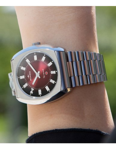 Stříbrné pánské hodinky Mondia s ocelovým páskem History - Silver / Red 38 MM Automatic