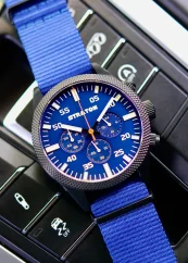 Muški crni sat Straton Watches s tekstilnim remenom Vintage Driver Chrono Blue 44MM