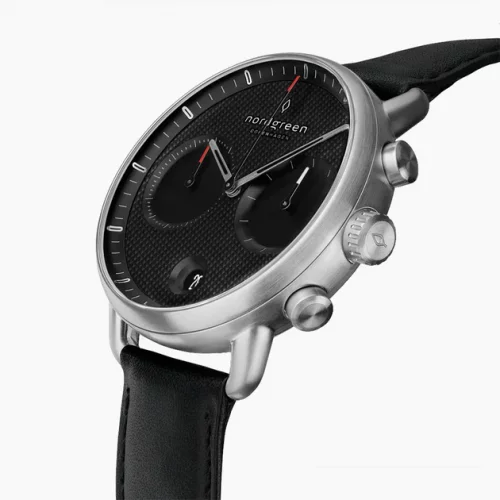 Męski srebrny zegarek Nordgreen ze skórzanym paskiem Pioneer Textured Black Dial - Black Leather / Silver 42MM