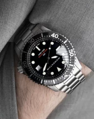 Męski srebrny zegarek Momentum Watches ze stalowym paskiem M20 DSS Diver 42MM