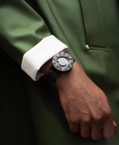 Čierne pánske hodinky Eone s oceľovým pásikom Bradley Element - Black 40MM