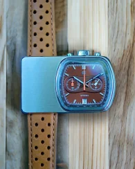 Herrenuhr aus Silber Straton Watches mit Ledergürtel Cuffbuster Sprint Brown 37,5MM