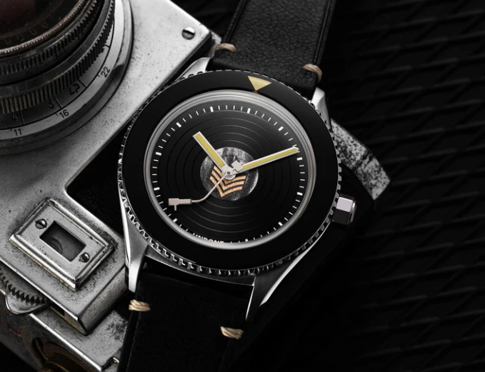 Stříbrné pánské hodinky Undone s koženým páskem Legends of Rock | The Rolling Stones 40MM Automatic