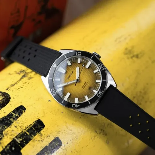 Men's silver Circula Watch with rubber strap AquaSport II - Gelb 40MM Automatic