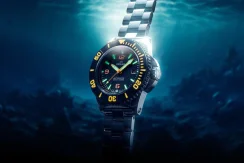 Męski srebrny zegarek Delma Watches ze stalowym paskiem Blue Shark IV Silver Black 47MM Automatic