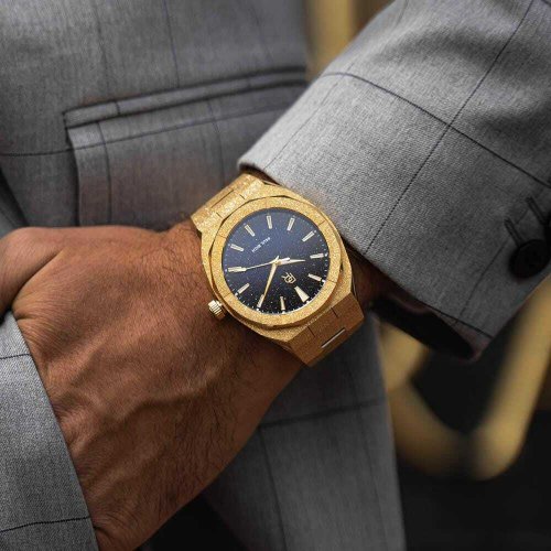 Złoty zegarek męski Paul Rich ze stalowym paskiem Frosted Star Dust - Gold 42MM