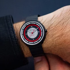 Černé pánské hodinky Gravithin s koženým páskem Focuscope – Cosmo Black / Red 40MM Automatic
