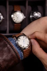 Stříbrné pánské hodinky Nivada Grenchen s ocelovým páskem Antarctic 35004M12 35MM