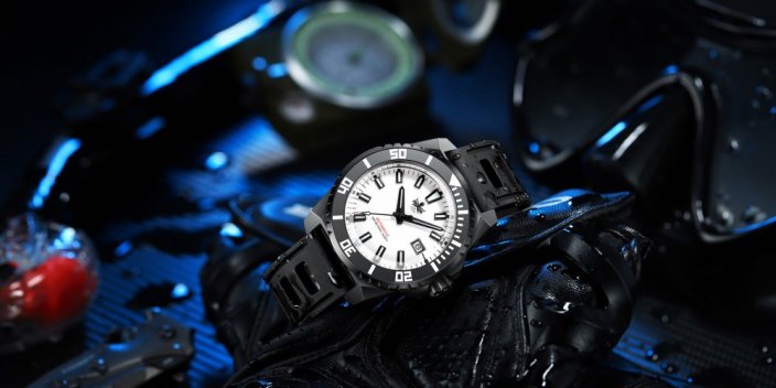 Miesten musta Phoibos Watches - kello kuminauhalla Levithan PY032E DLC 500M - Automatic 45MM