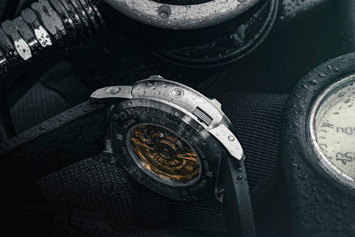 Relógio Delma Watches prata para homens com pulseira de aço Quattro Silver Black 44MM Automatic