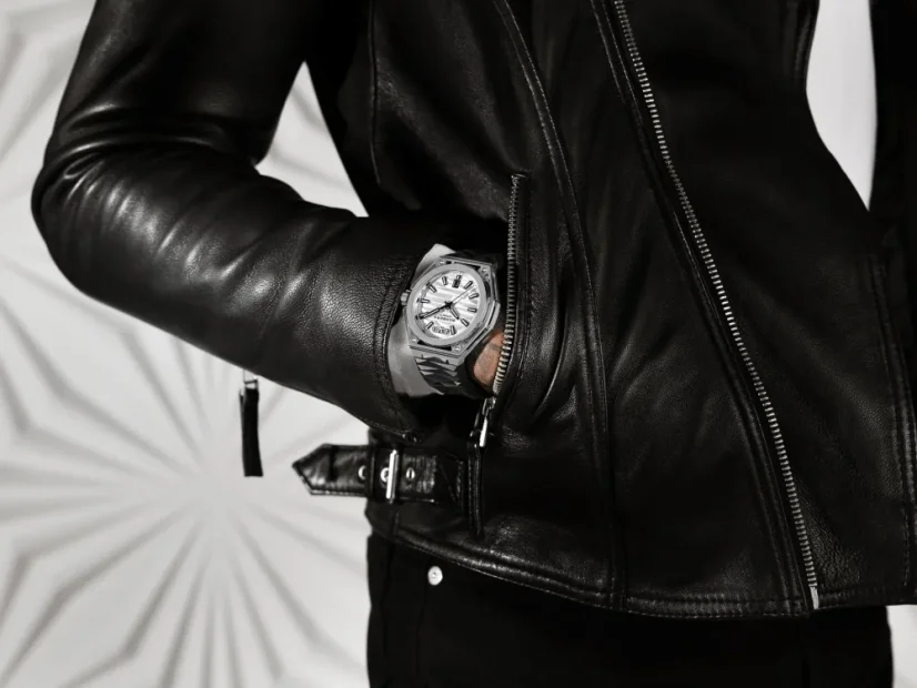 Men's silver Bomberg Watch with steel strap EDGE WHITE 43MM Automatic