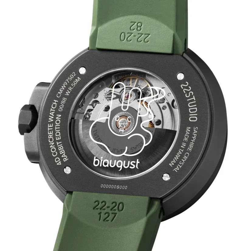 Montre 22Designstudio Watches pour hommes en noir avec bracelet en caoutchouc Rabbit Moss green 45MM Automatic