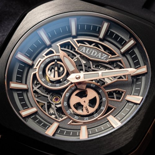 Zwart herenhorloge van Audaz Watches met een rubberen band Maverick ADZ 3060-04 - Automatic 43MM