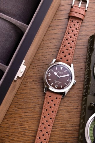Strieborné pánske hodinky Nivada Grenchen s koženým opaskom Super Antarctic 32040A23 3.6.9 Tropical 38MM Automatic