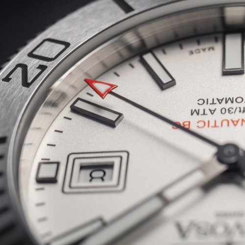 Miesten hopeinen Davosa -kello teräshihnalla Argonautic BGS - Silver 43MM Automatic