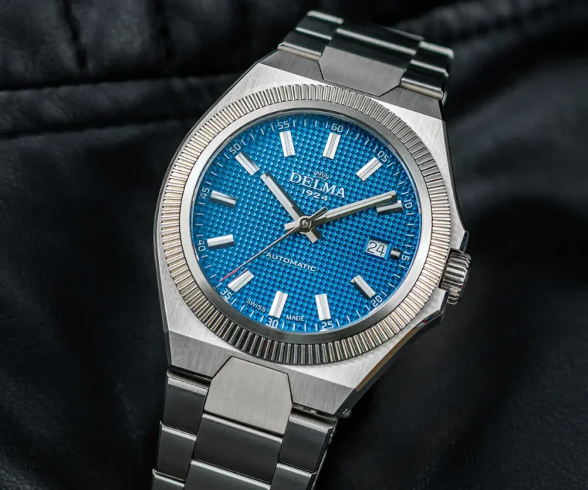 Męski srebrny zegarek Delma Watches ze stalowym paskiem Midland Automatic Silver / Ocean Blue 40,5MM