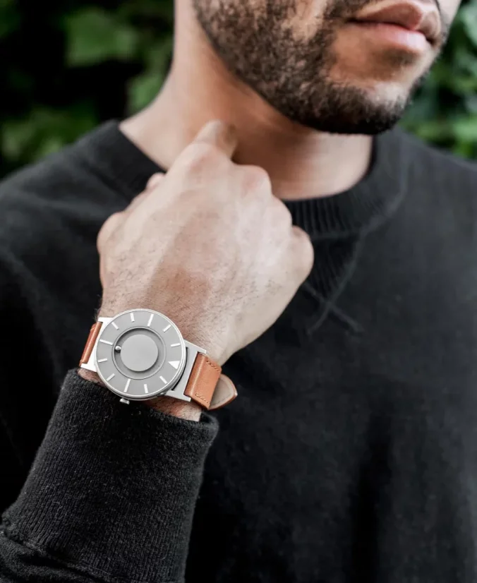 Men's silver Eone watch with leather strap Bradley Voyager - Silver 40MM