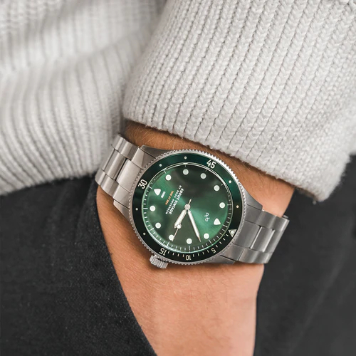 Men's silver About Vintage watch with steel strap At´sea Green Turtle Vintage 1926 39MM