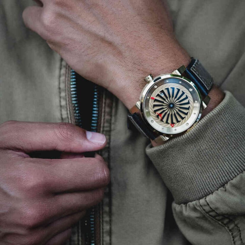 Men's gold Zinvo Watches watch with genuine leather belt Blade - Gold 44MM