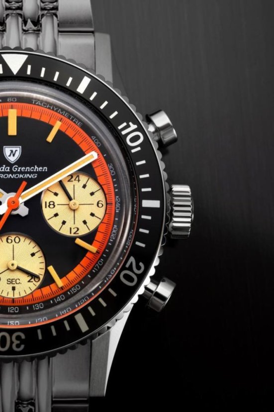 Stříbrné pánské hodinky Nivada Grenchen s ocelovým páskem Chronoking Paul Newman Orange 87034Q04 38MM