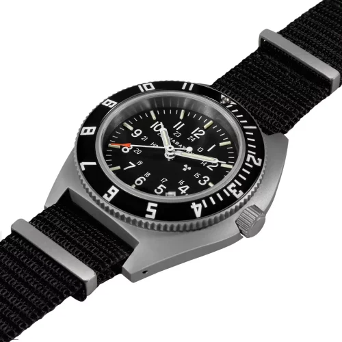 Srebrni muški sat Marathon Watches s najlonskim pojasom Steel Navigator w/ Date (SSNAV-D) on Nylon DEFSTAN 41MM