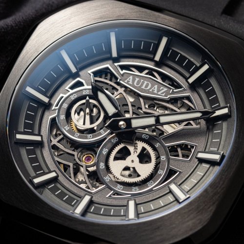 Schwarze Herrenuhr Audaz Watches mit Gummiband Maverick ADZ3060-01 - Automatic 43MM