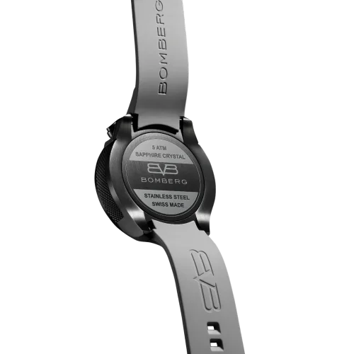 Czarny męski zegarek Bomberg Watches z gumowym paskiem Racing HOCKENHEIM 45MM